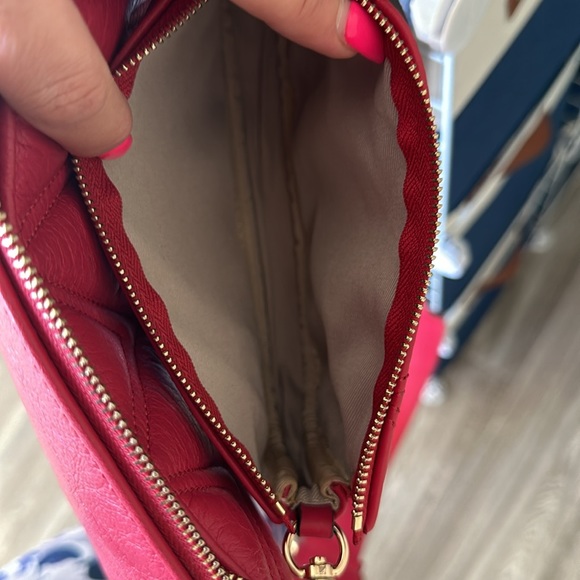 Valentino red purse like new worn twice authentic have receipt - Picture 9 of 14